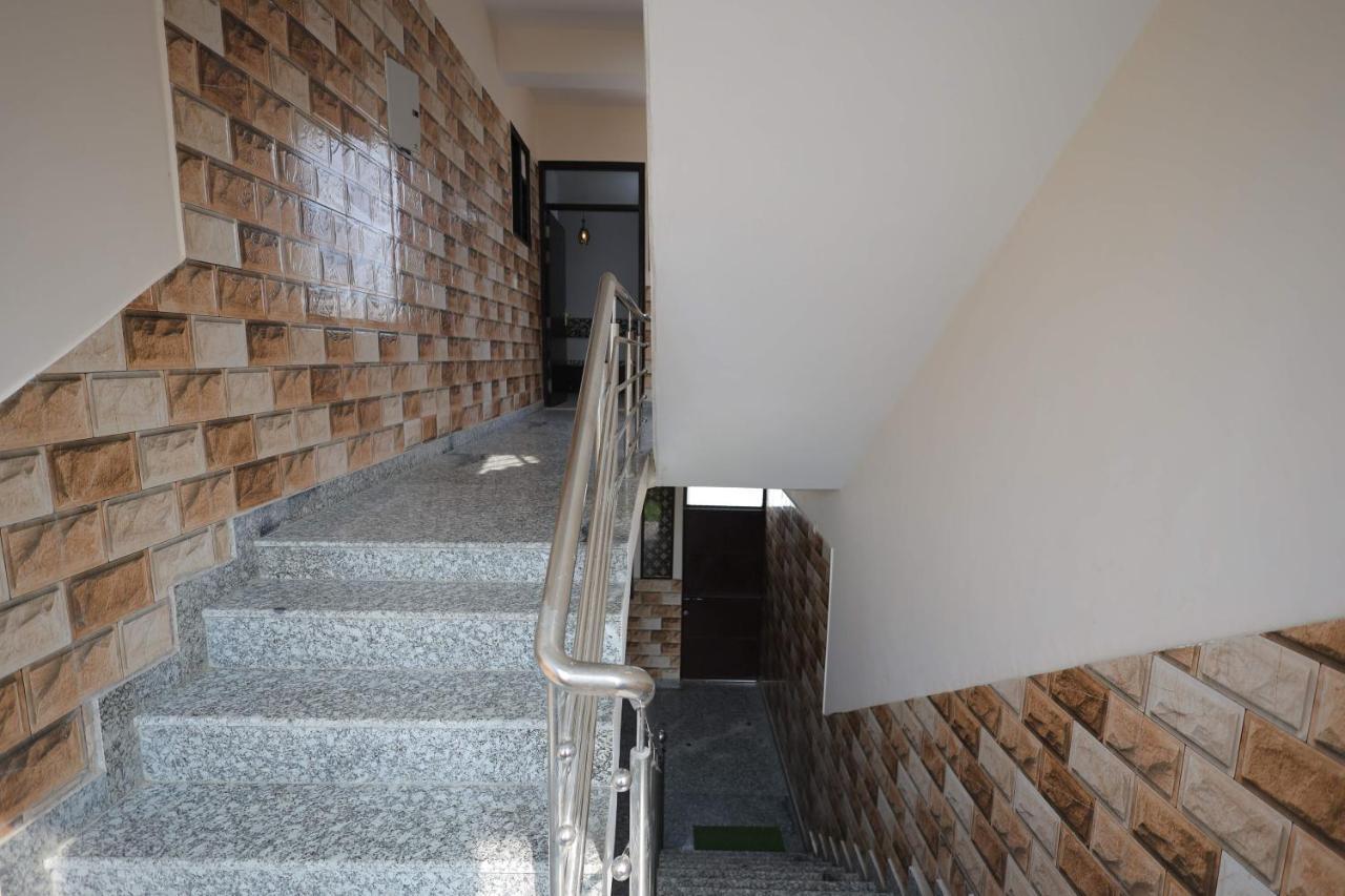 Shakti Villa Home Stay Агра Экстерьер фото