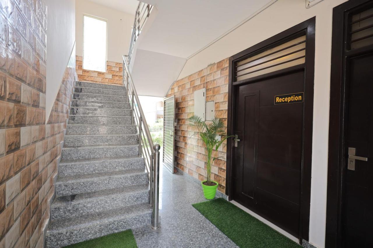 Shakti Villa Home Stay Агра Экстерьер фото